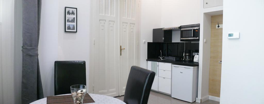 Vaci Street Downtown Apartments Budapest Bagian luar foto