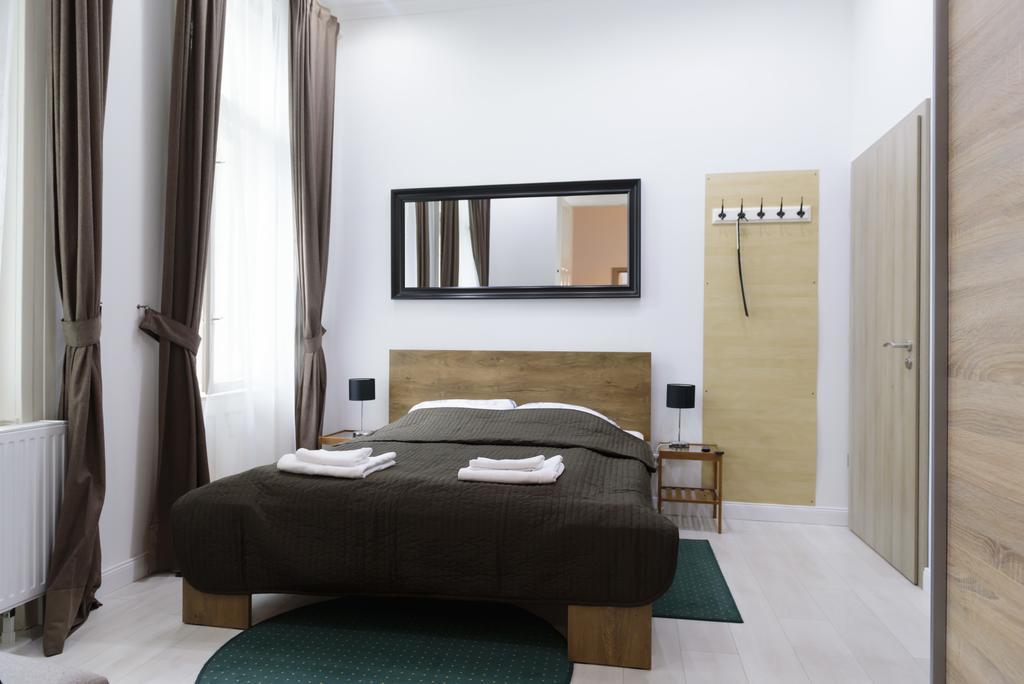 Vaci Street Downtown Apartments Budapest Bagian luar foto