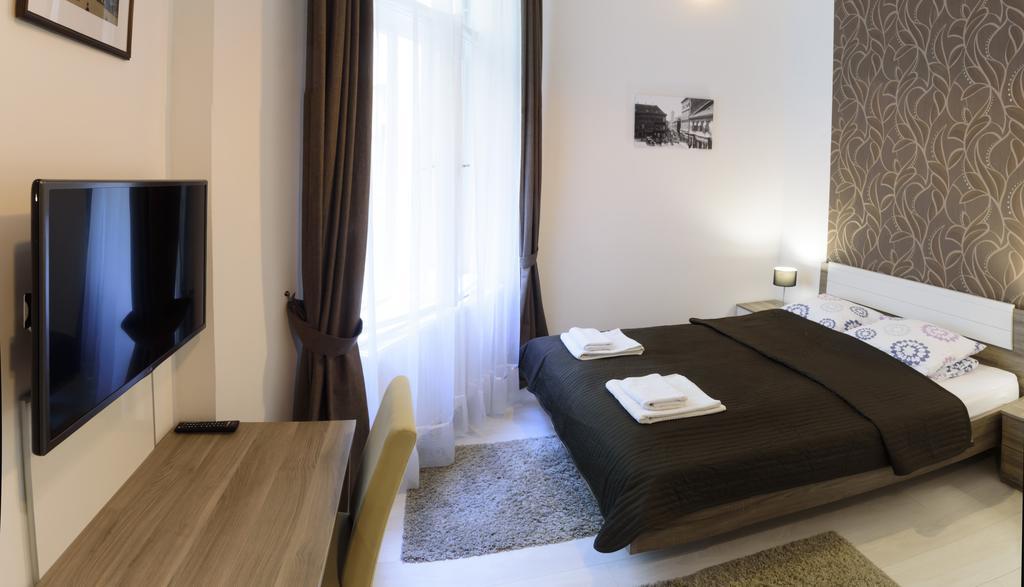 Vaci Street Downtown Apartments Budapest Bagian luar foto